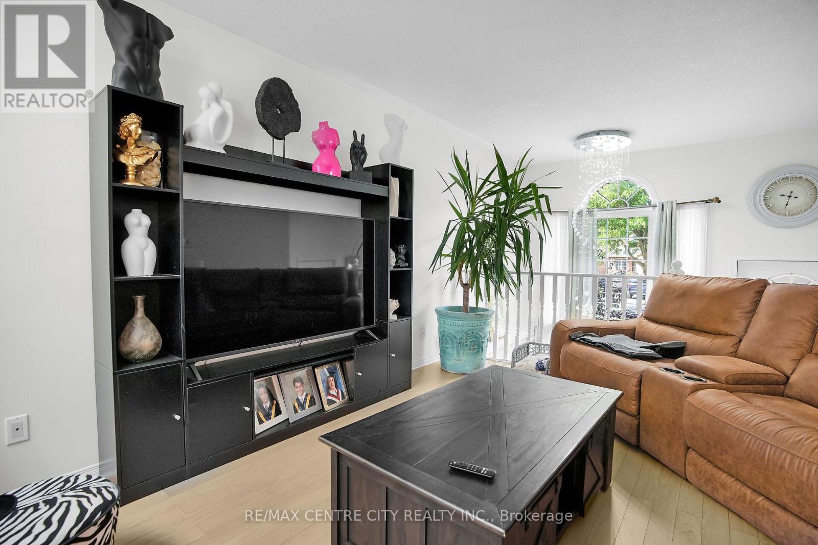 370 Brookhaven Place, London East (East A), Ontario  N5Y 5N4 - Photo 18 - X12239388