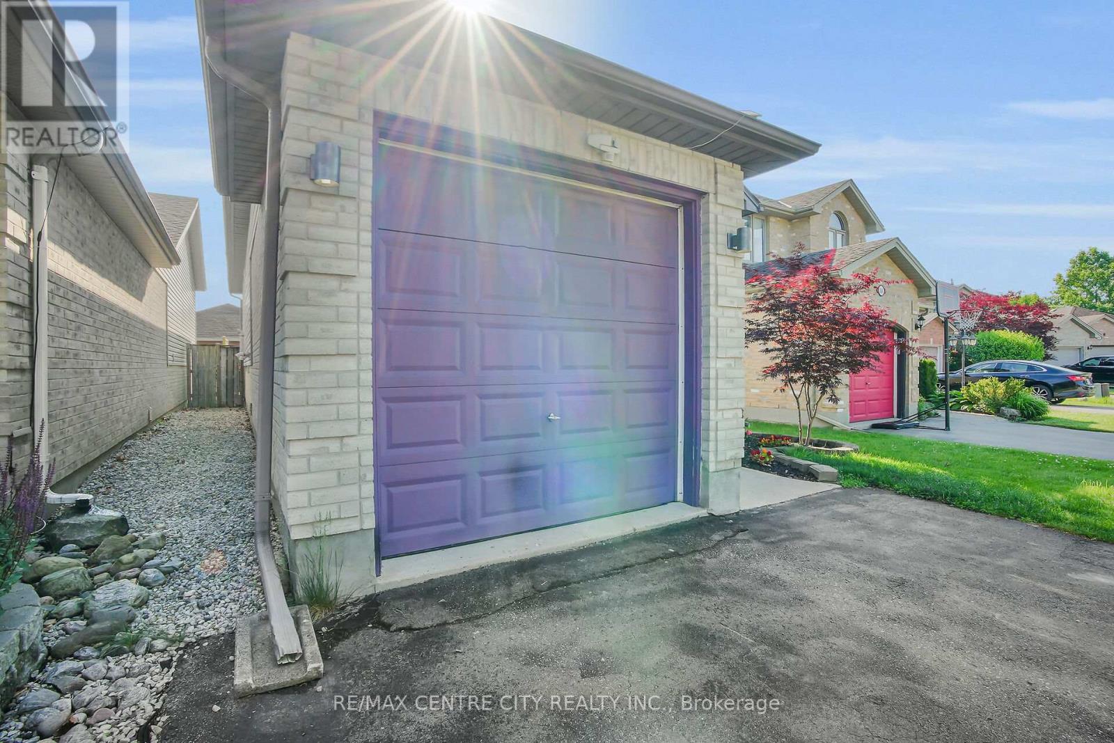 370 Brookhaven Place, London East (East A), Ontario  N5Y 5N4 - Photo 7 - X12239388