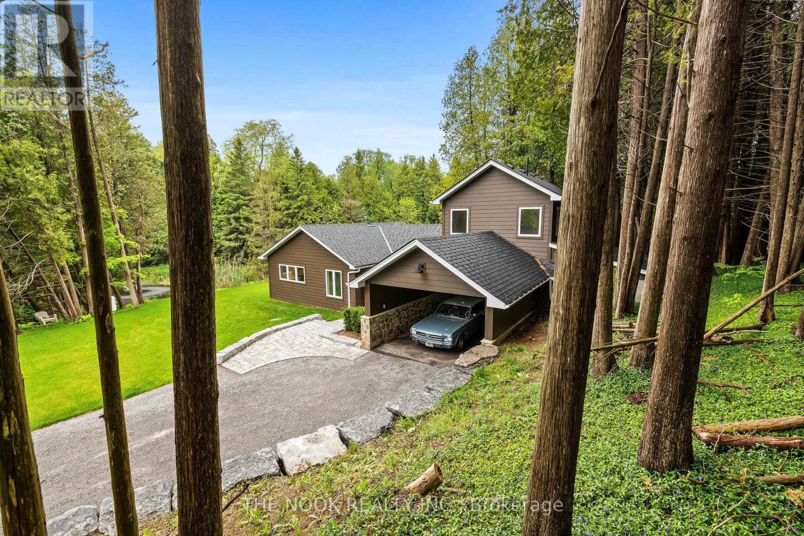 Property at 662 RAGLAN ROAD W image 5