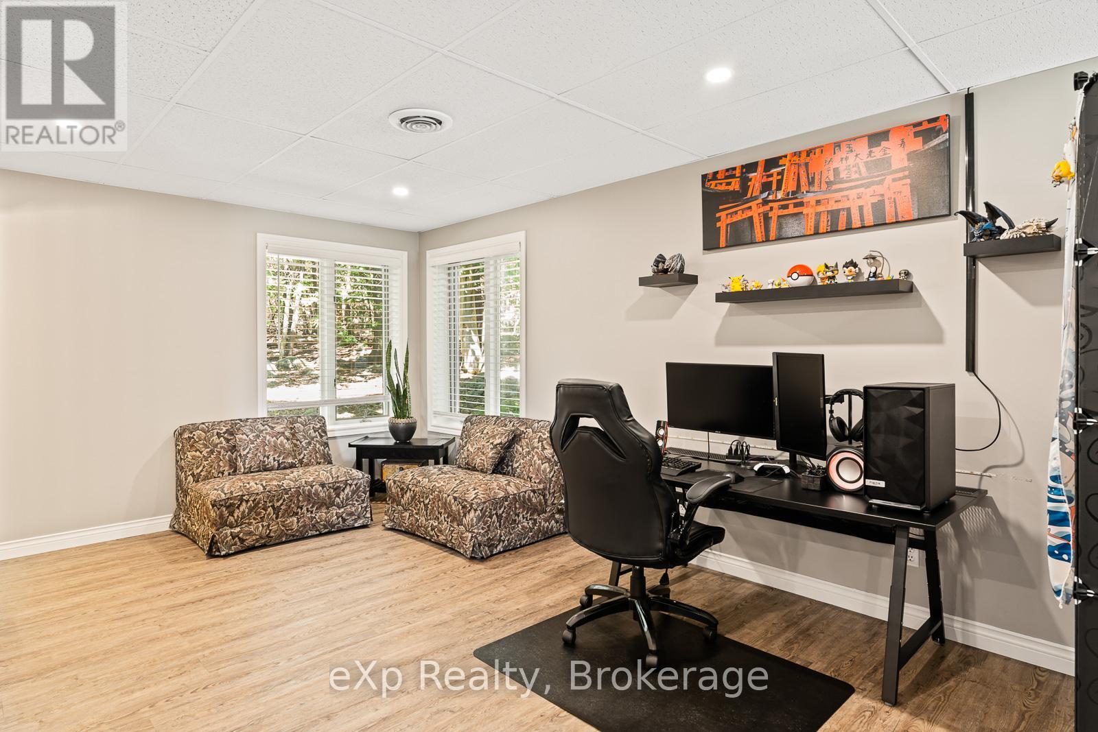 900 Berford Street, South Bruce Peninsula, Ontario  N0H 2T0 - Photo 36 - X12239256