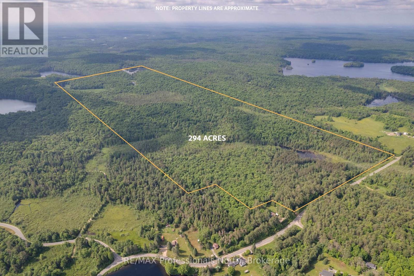 2330 Fraserburg Road, Bracebridge, Ontario  P1L 1X3 - Photo 4 - X12239290