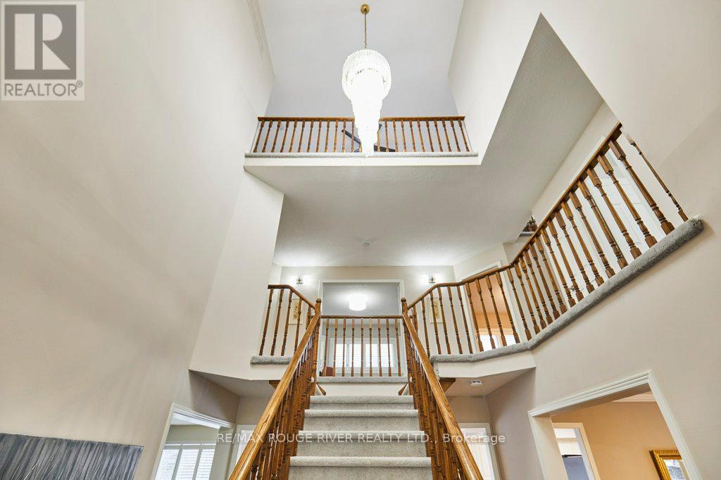 Property at 1161 GLENASHTON DRIVE image 5
