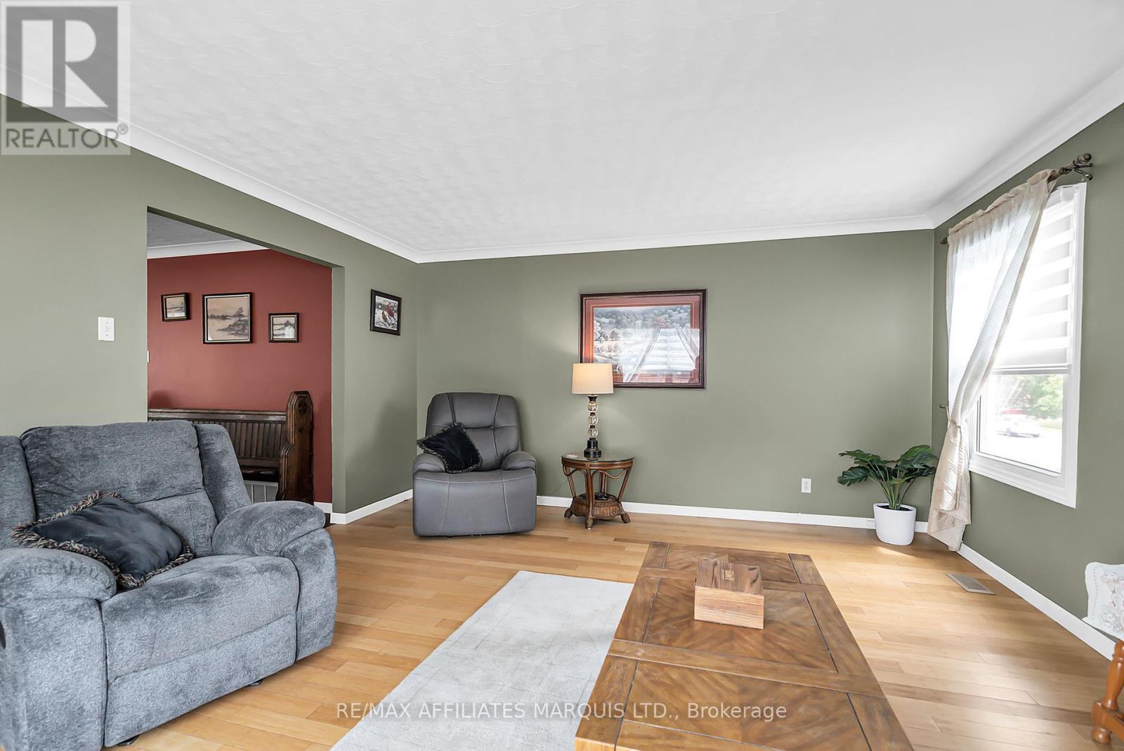 1356 Lochiel Street, Cornwall, Ontario  K6H 6N2 - Photo 6 - X12239227