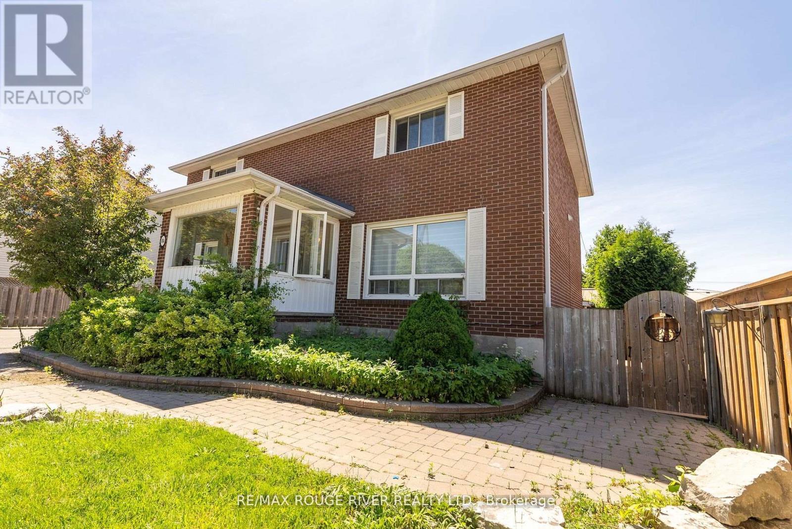 Property at 604 KENT STREET image 4