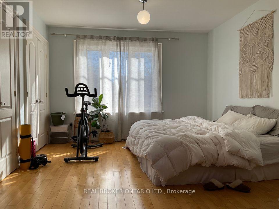 B - 1188 WOODBINE AVENUE, Toronto, Ontario
