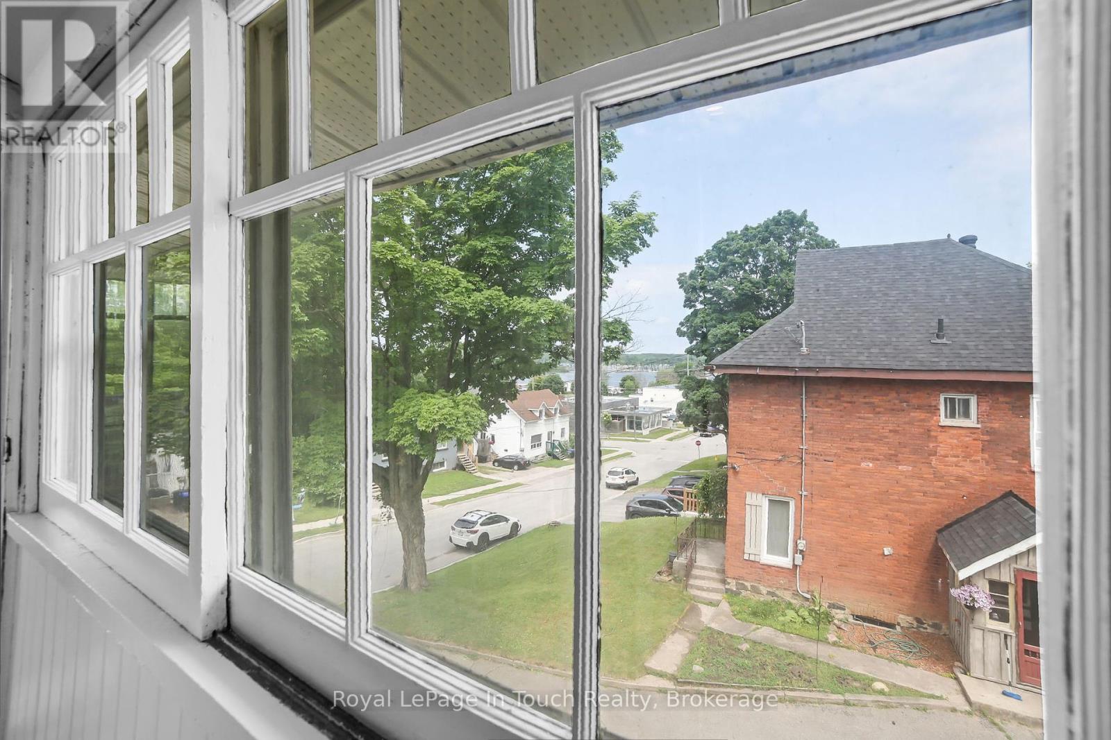 233 Queen Street, Midland, Ontario  L4R 3G9 - Photo 33 - S12239454
