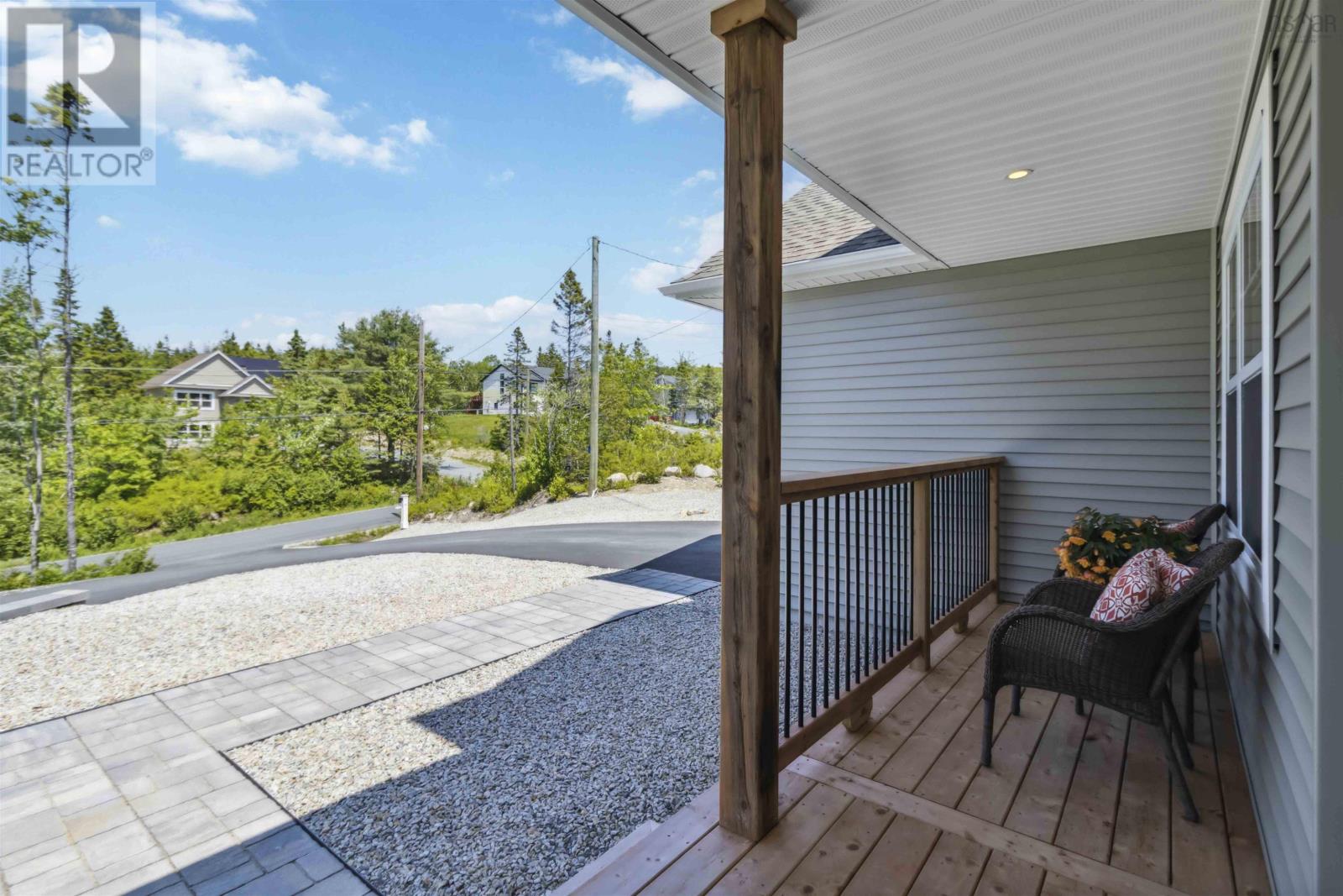 Property at 426 Wisteria Lane image 4