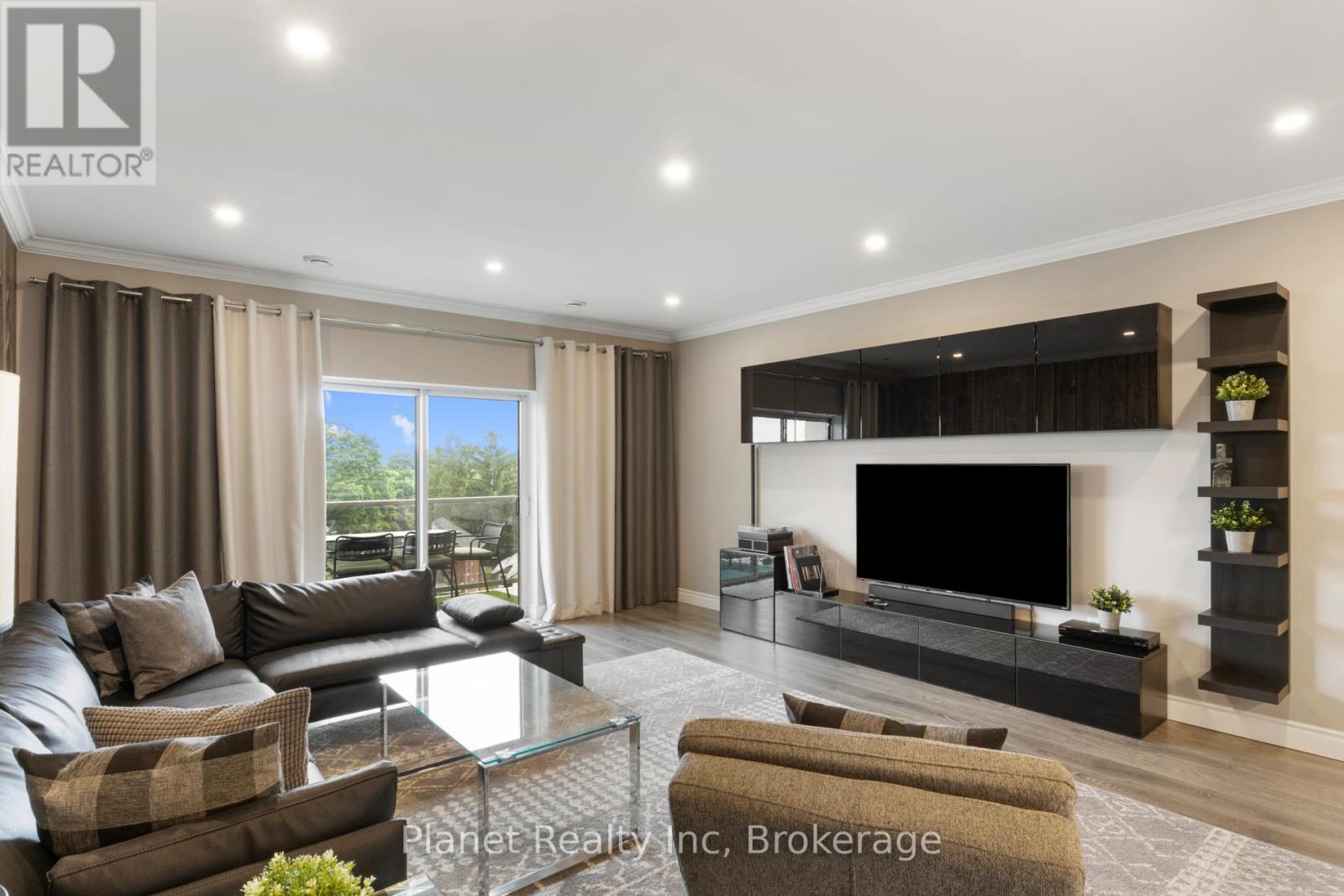 Property at 507 - 60 WYNDHAM STREET S image 2