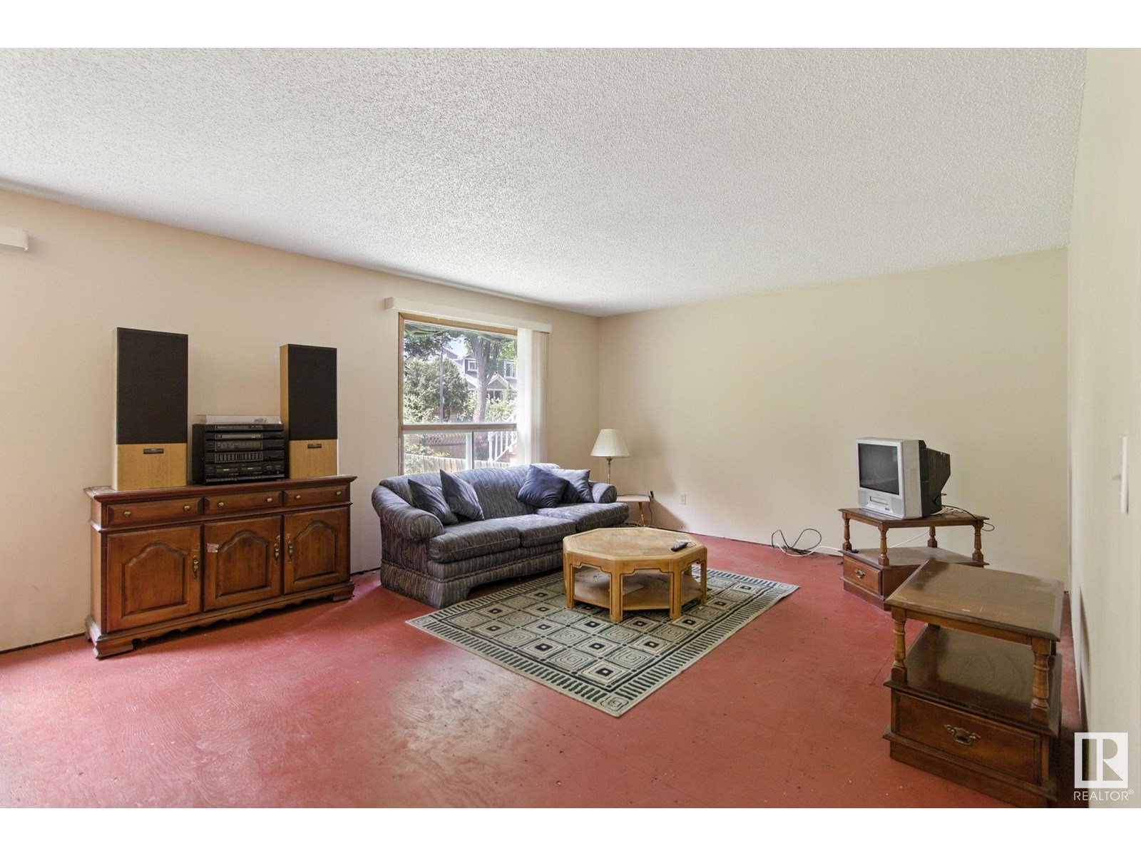Property at 11313 87 ST NW image 4