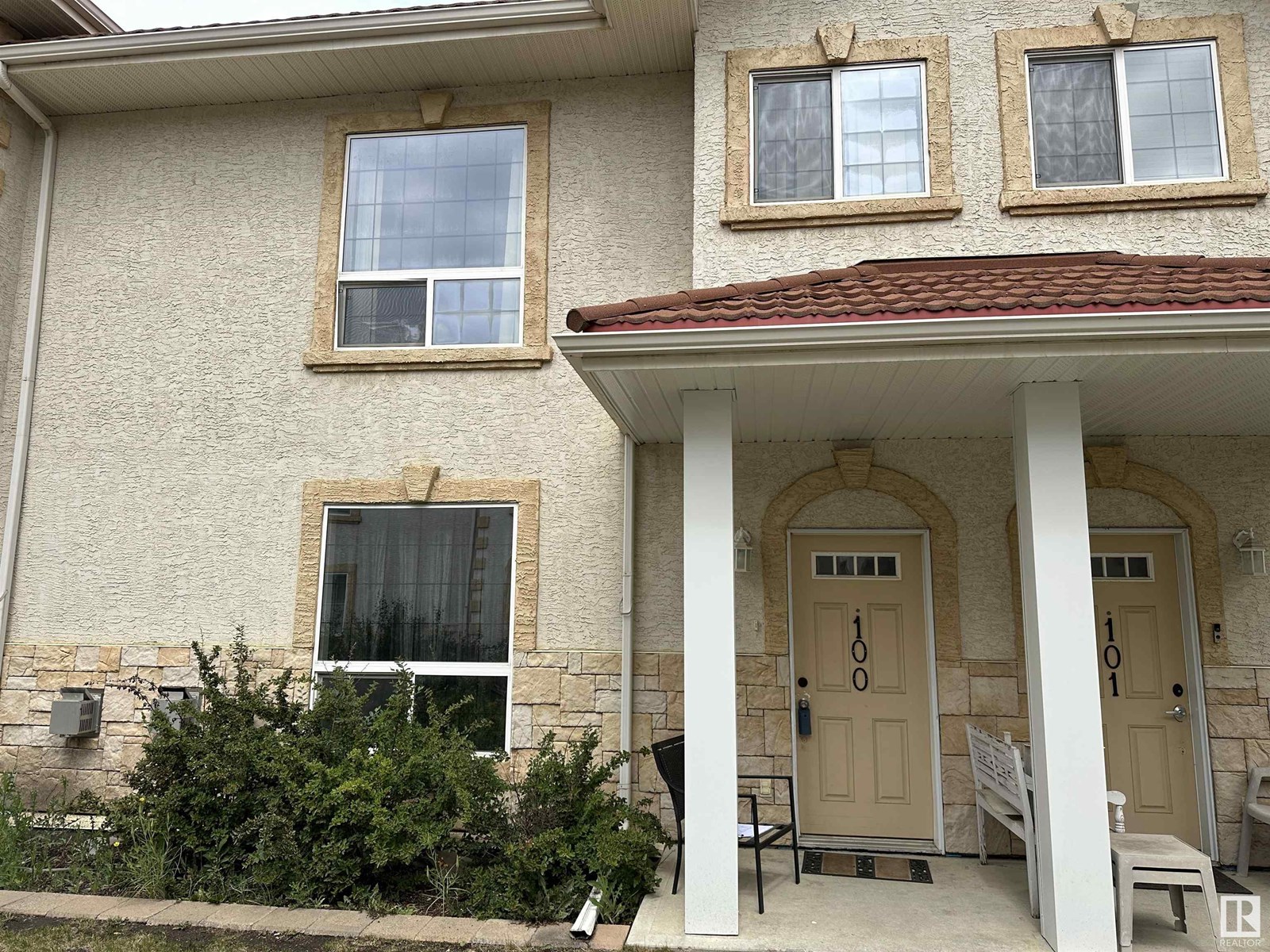 Property at #100 13825 155 AV NW image 1