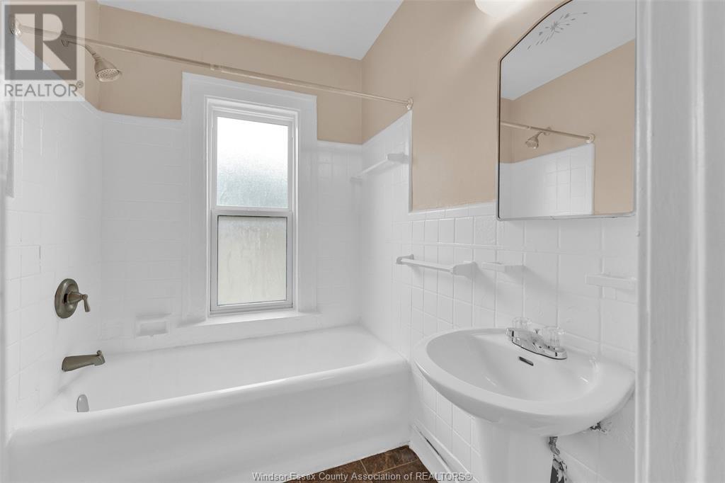 1250 Ouellette Avenue Unit# 102, Windsor, Ontario  N9V 0A3 - Photo 40 - 25015739
