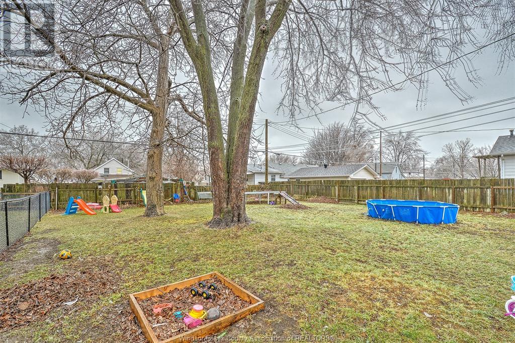 Property at 220 BROCK image 5