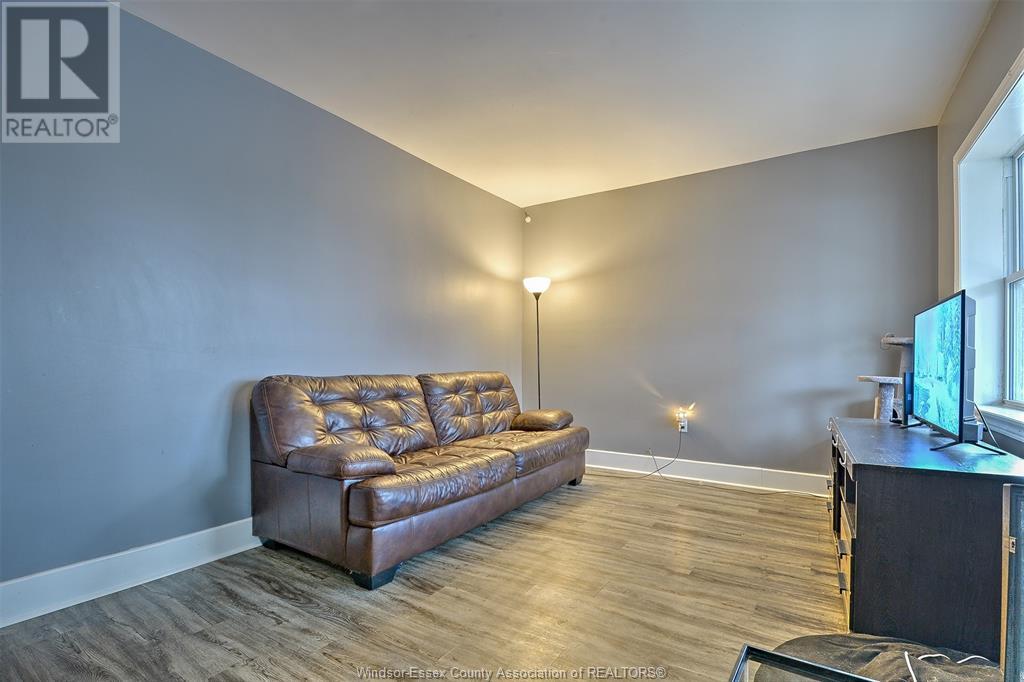 220 Brock, Amherstburg, Ontario  N9V 2H2 - Photo 9 - 25015845