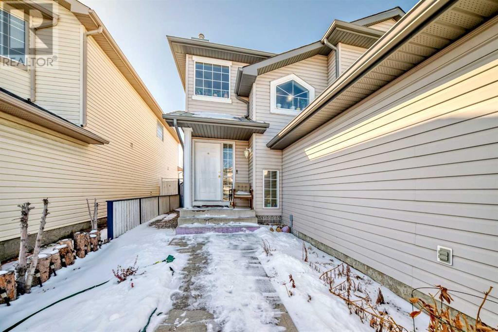 Property at 165 San Fernando Place NE image 2