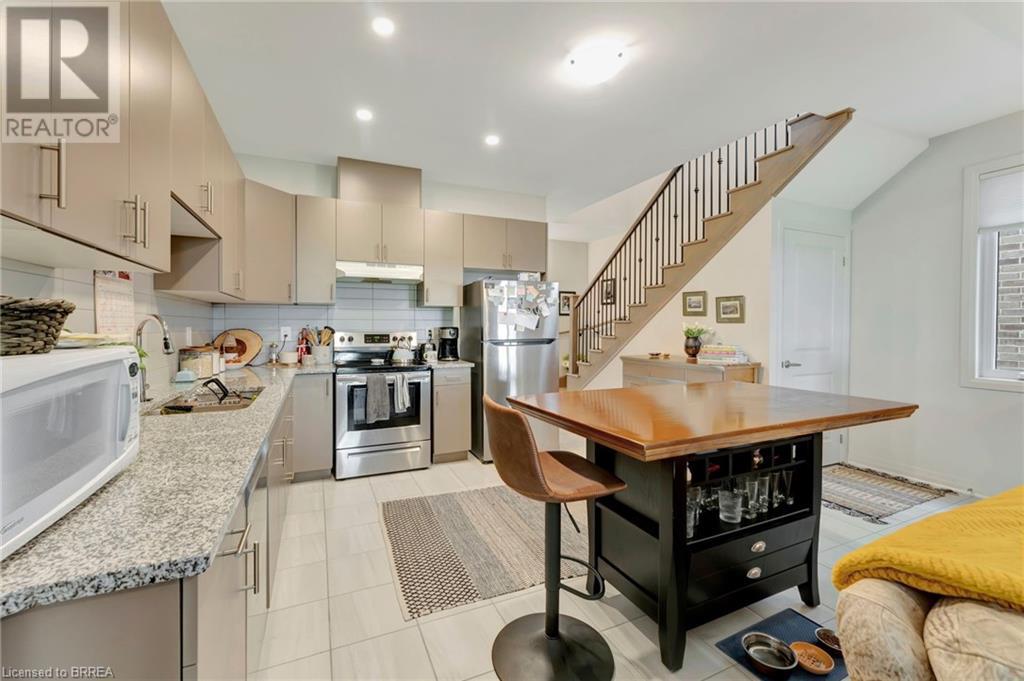 Photo 11 of 29 for 152 Middleton Street