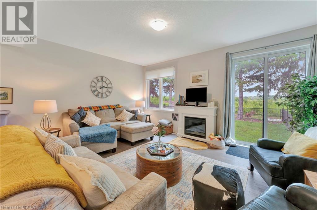 Photo 14 of 29 for 152 Middleton Street