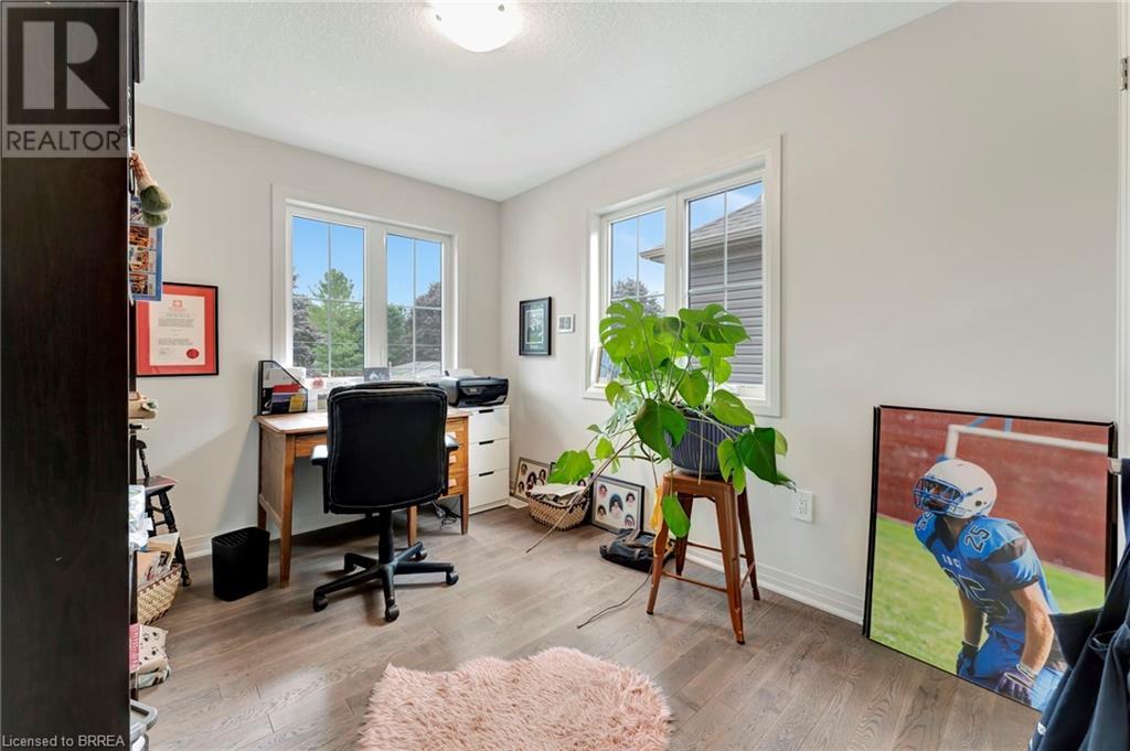 Photo 23 of 29 for 152 Middleton Street