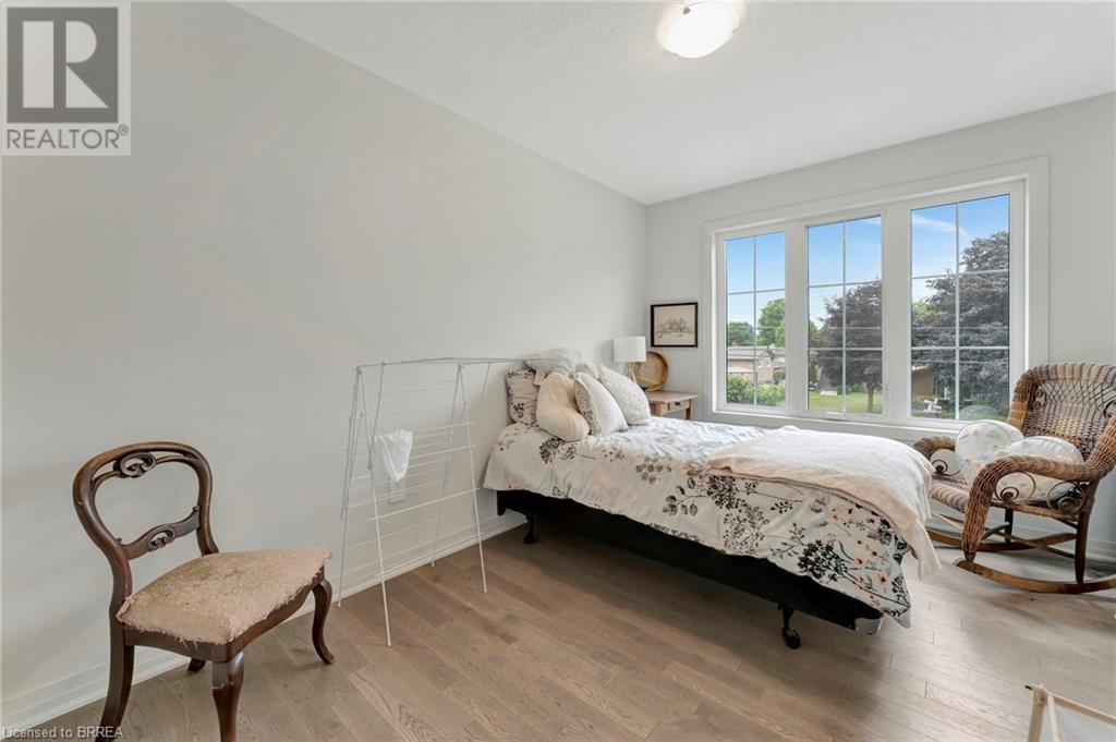 Photo 24 of 29 for 152 Middleton Street