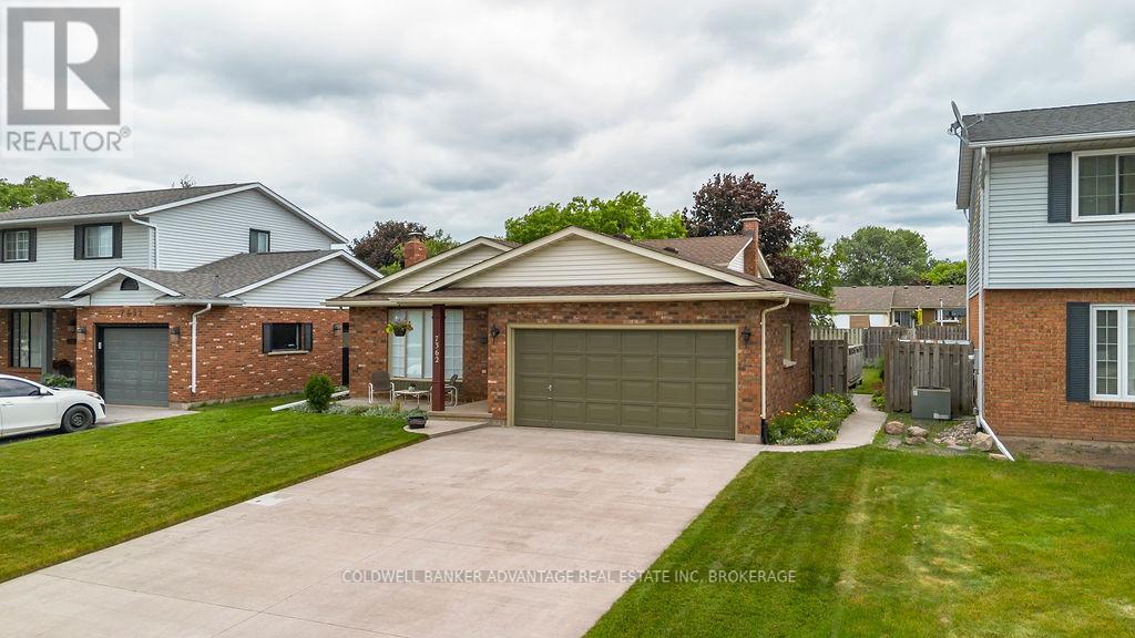 Property at 7362 NATHAN CRESCENT image 2