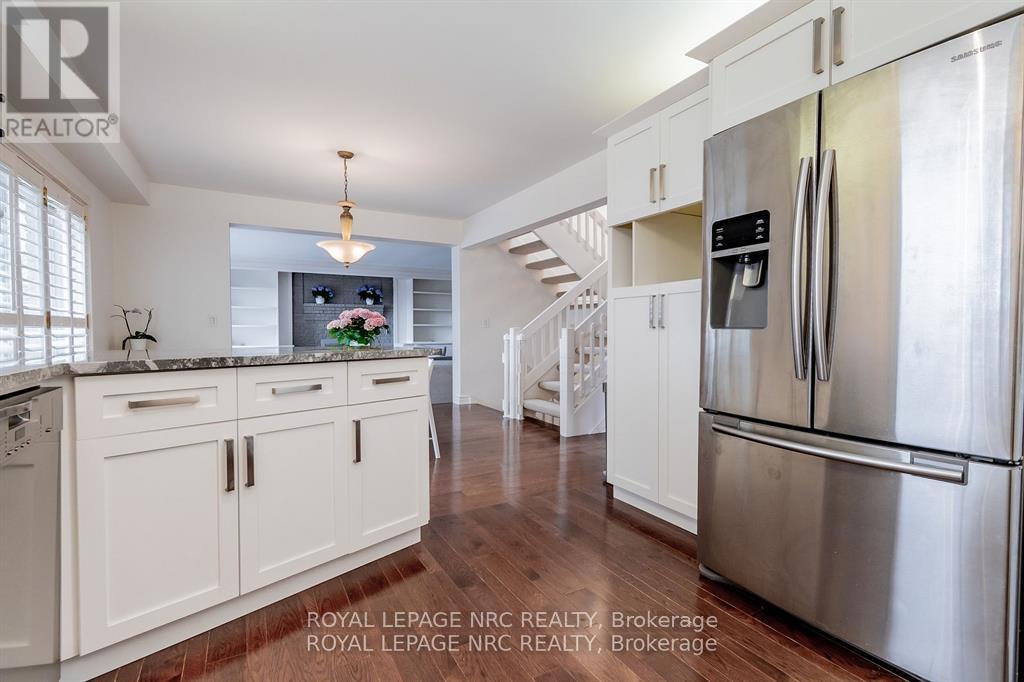 11 Forest Hill Crescent, Pelham, Ontario  L0S 1E1 - Photo 15 - X12239648