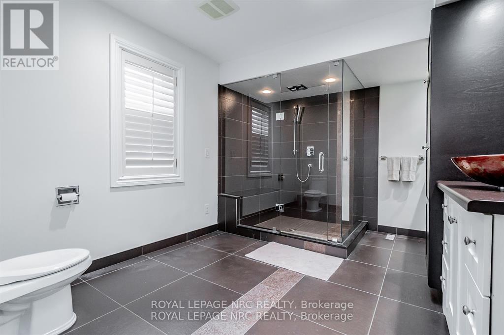 11 Forest Hill Crescent, Pelham, Ontario  L0S 1E1 - Photo 22 - X12239648