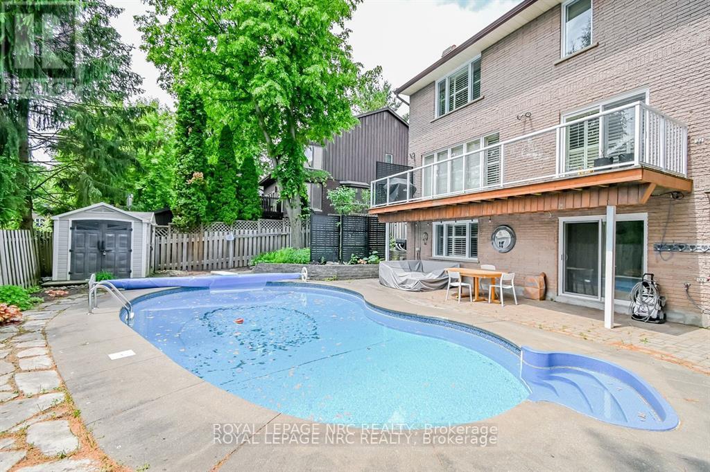 11 Forest Hill Crescent, Pelham, Ontario  L0S 1E1 - Photo 41 - X12239648