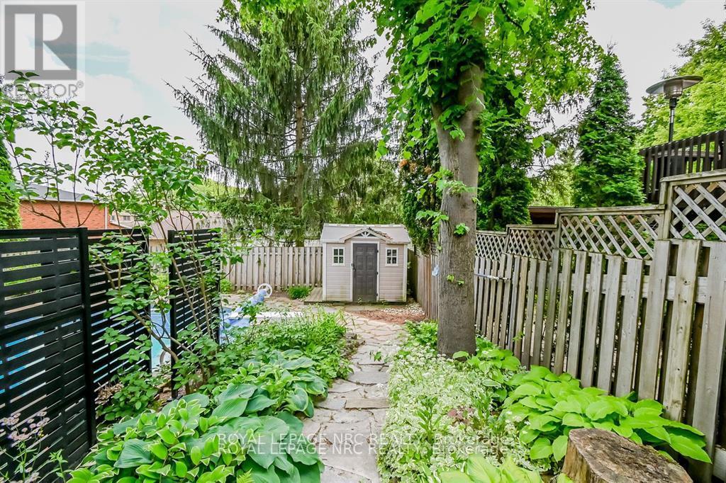 11 Forest Hill Crescent, Pelham, Ontario  L0S 1E1 - Photo 45 - X12239648