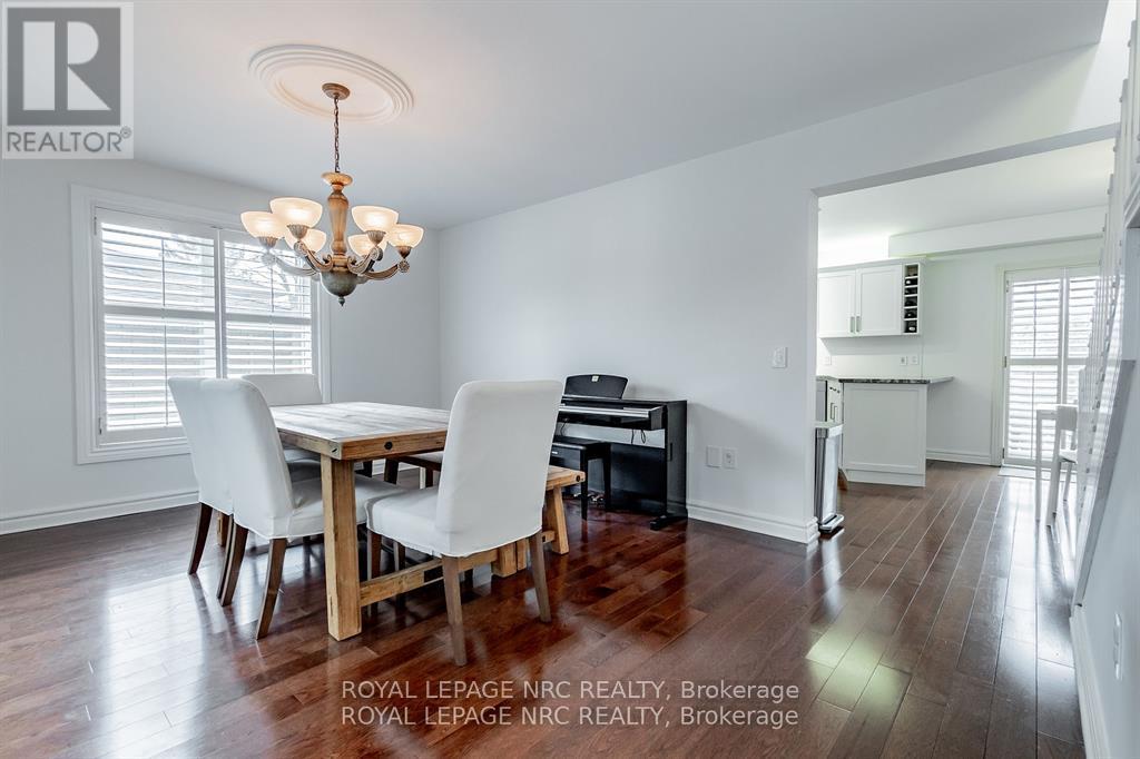 11 Forest Hill Crescent, Pelham, Ontario  L0S 1E1 - Photo 9 - X12239648