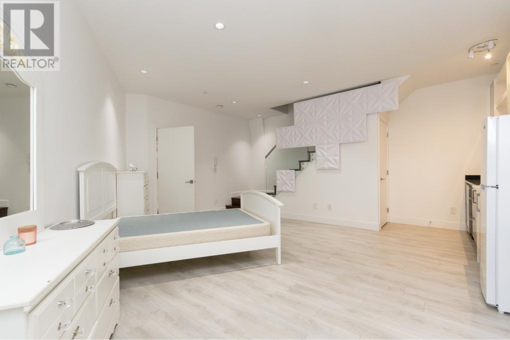 2855 Panorama Drive, North Vancouver, British Columbia V7G 1V7 - Photo 32 - R2992086