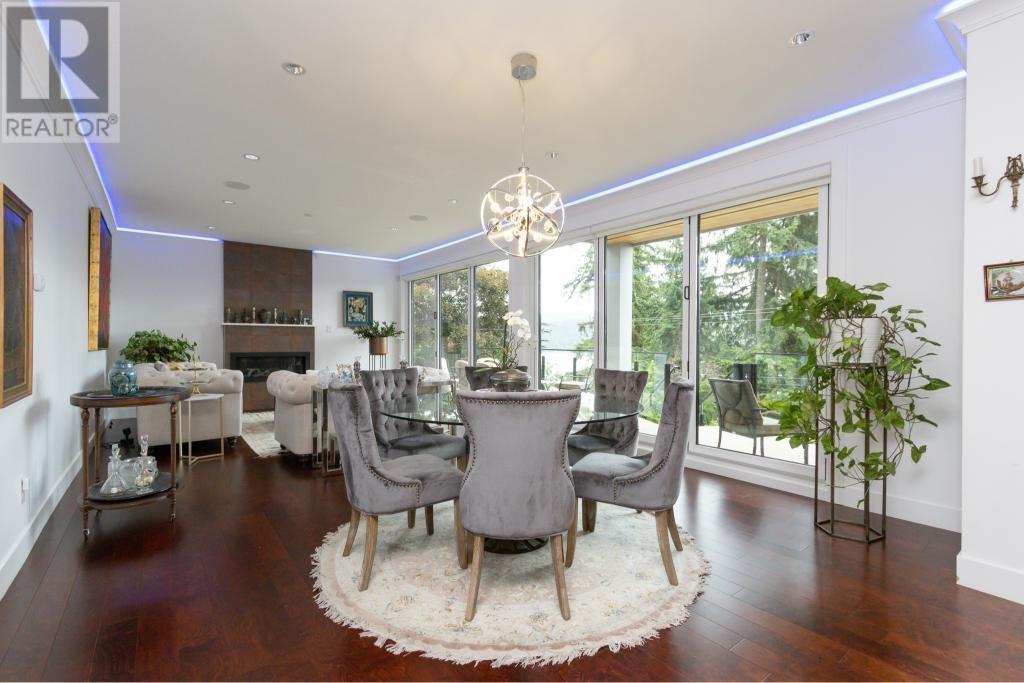 2855 Panorama Drive, North Vancouver, British Columbia V7G 1V7 - Photo 13 - R2992086