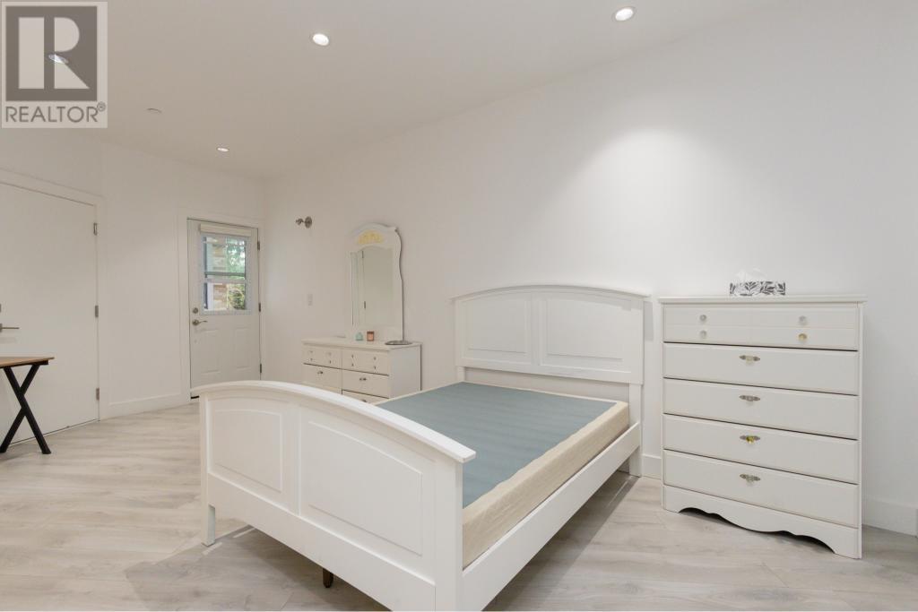 2855 Panorama Drive, North Vancouver, British Columbia V7G 1V7 - Photo 31 - R2992086