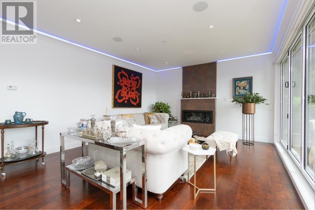 2855 Panorama Drive, North Vancouver, British Columbia V7G 1V7 - Photo 7 - R2992086