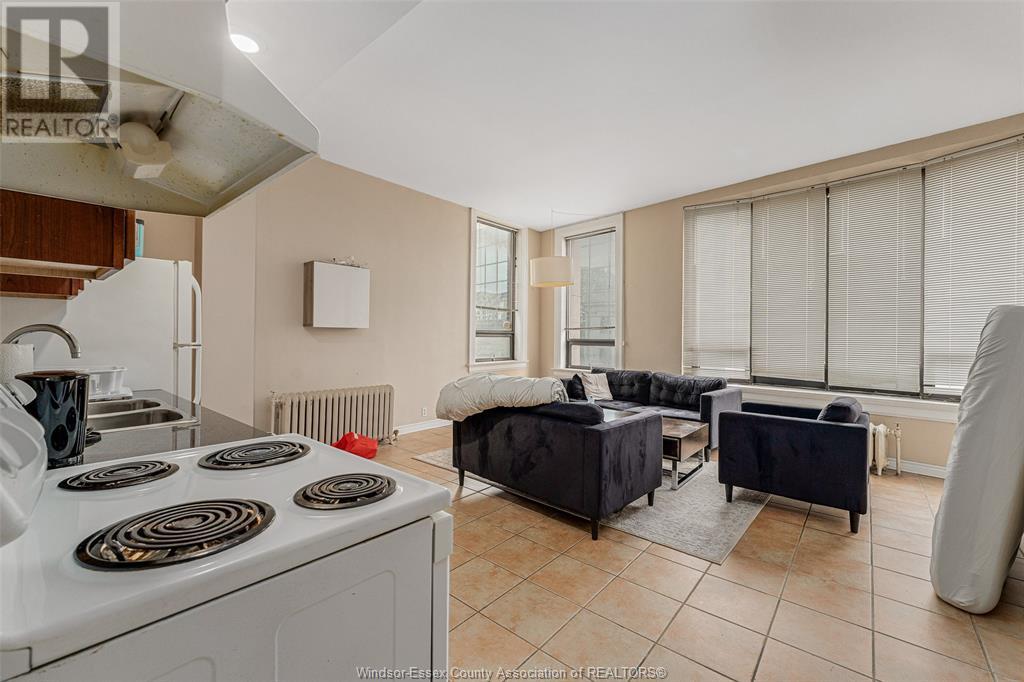76 University Avenue West Unit# 207, Windsor, Ontario  N9A 5N7 - Photo 7 - 25015847