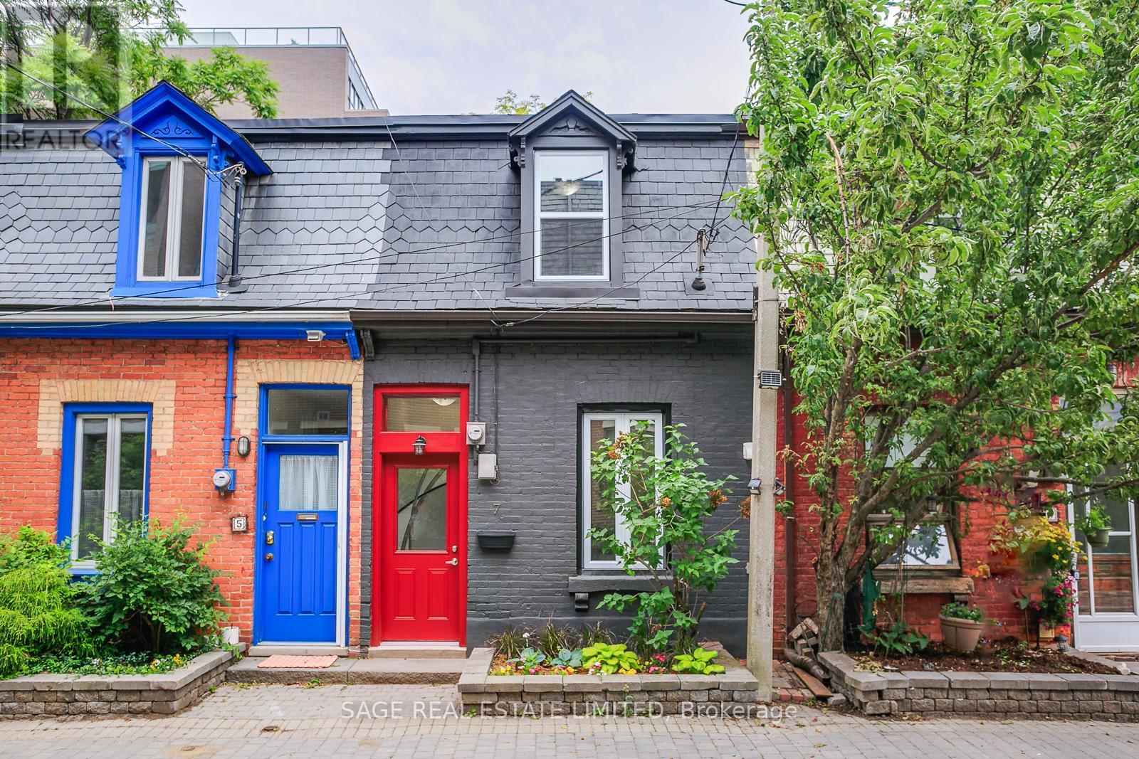 Property at 7 PERCY STREET image 1