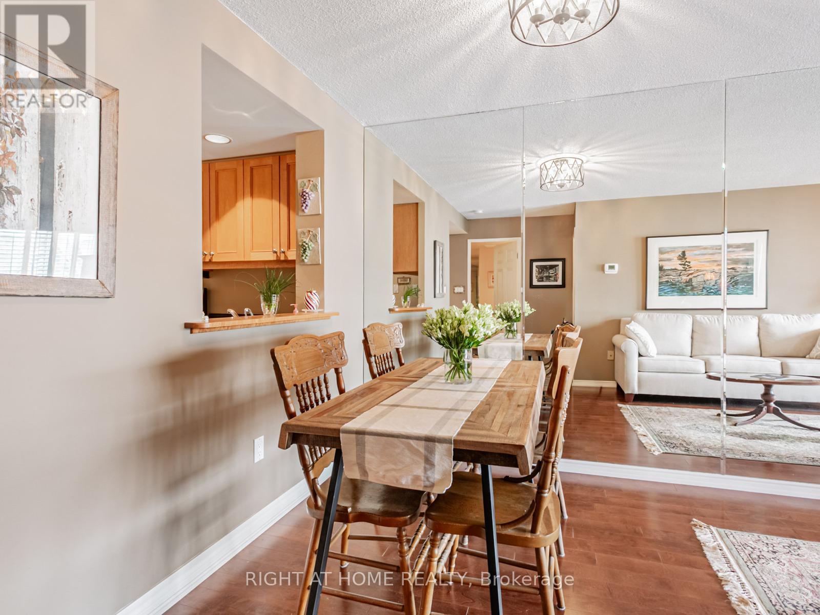 319 - 225 Davenport Road, Toronto, Ontario  M5R 3R2 - Photo 13 - C12239281