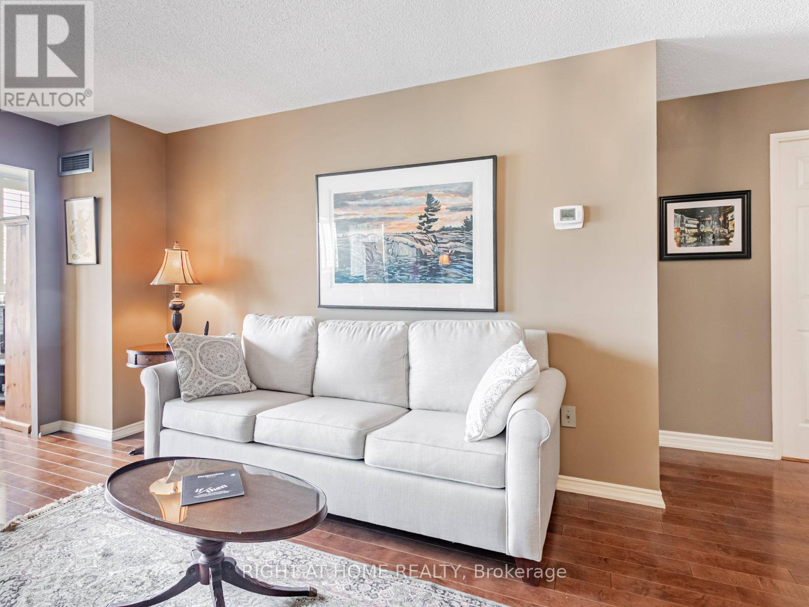 319 - 225 Davenport Road, Toronto, Ontario  M5R 3R2 - Photo 17 - C12239281