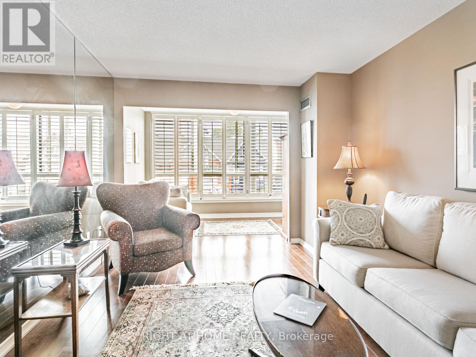 319 - 225 Davenport Road, Toronto, Ontario  M5R 3R2 - Photo 18 - C12239281