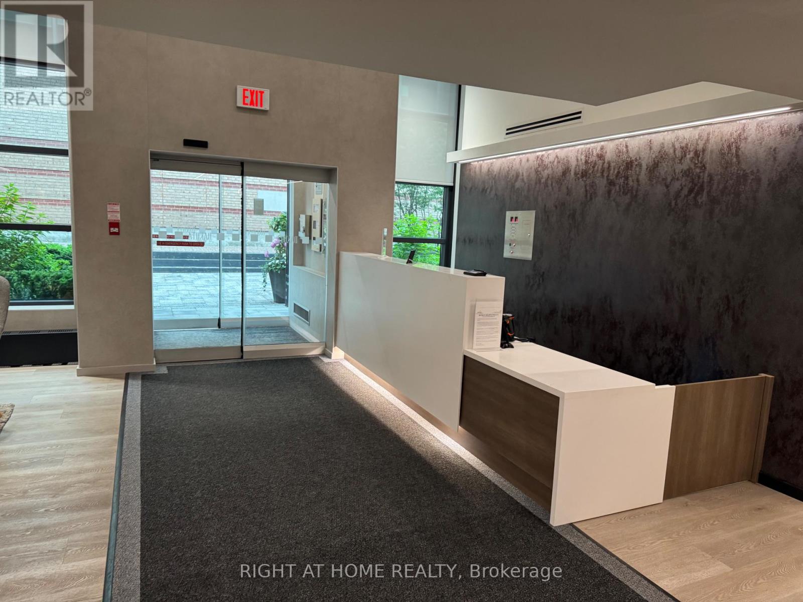 319 - 225 Davenport Road, Toronto, Ontario  M5R 3R2 - Photo 3 - C12239281