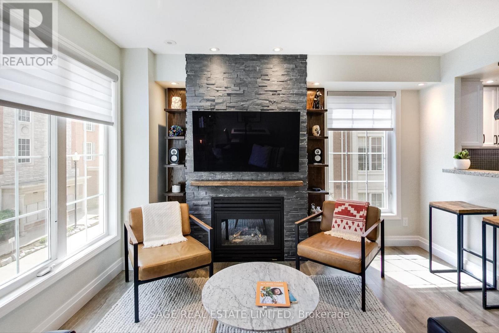 Property at 1004 - 5 EVERSON DRIVE image 2