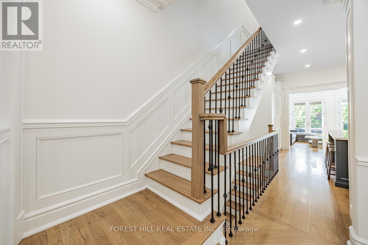 55 Lonsdale Road, Toronto (Yonge-St. Clair), Ontario  M4W 1W4 - Photo 13 - C12239313