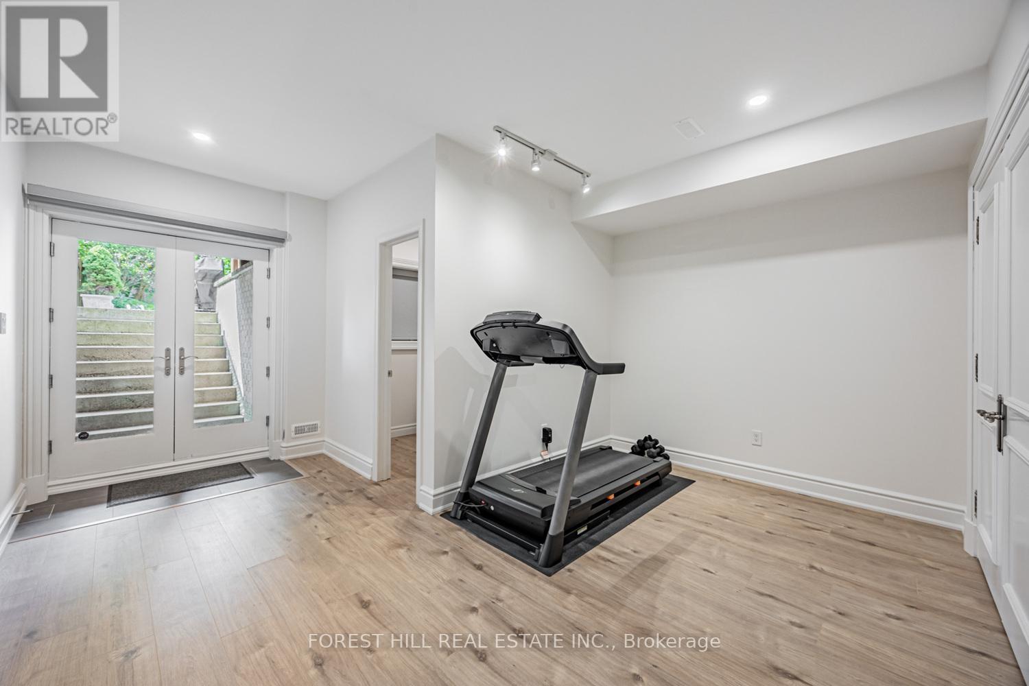 55 Lonsdale Road, Toronto (Yonge-St. Clair), Ontario  M4W 1W4 - Photo 27 - C12239313