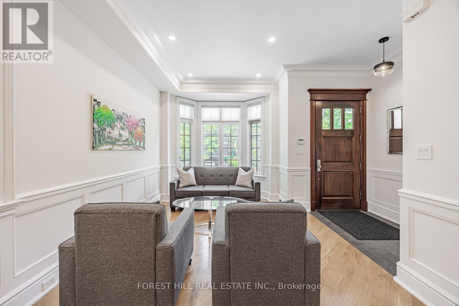 55 Lonsdale Road, Toronto (Yonge-St. Clair), Ontario  M4W 1W4 - Photo 3 - C12239313