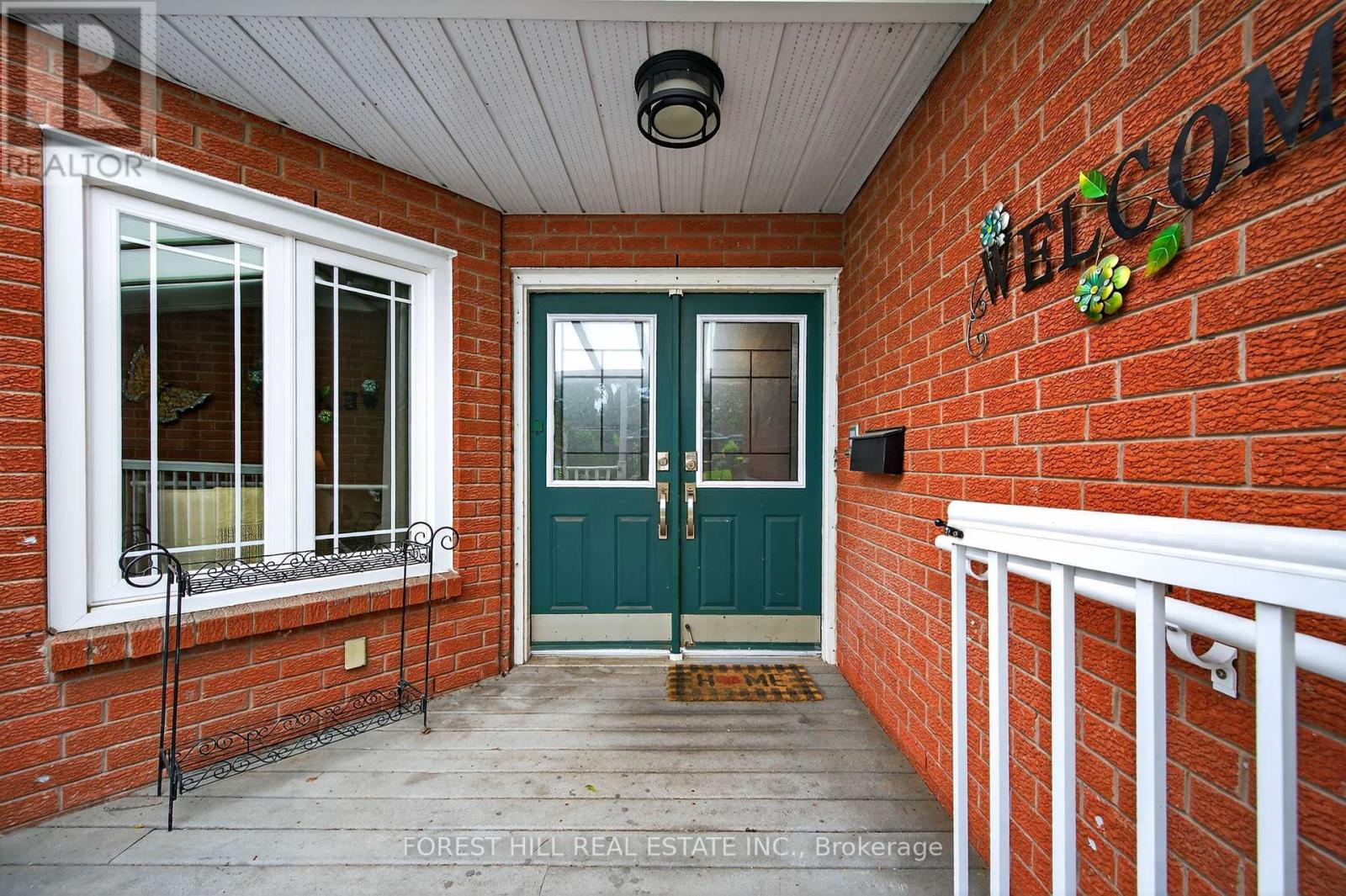 Property at 8 BRIDLE COURT image 2