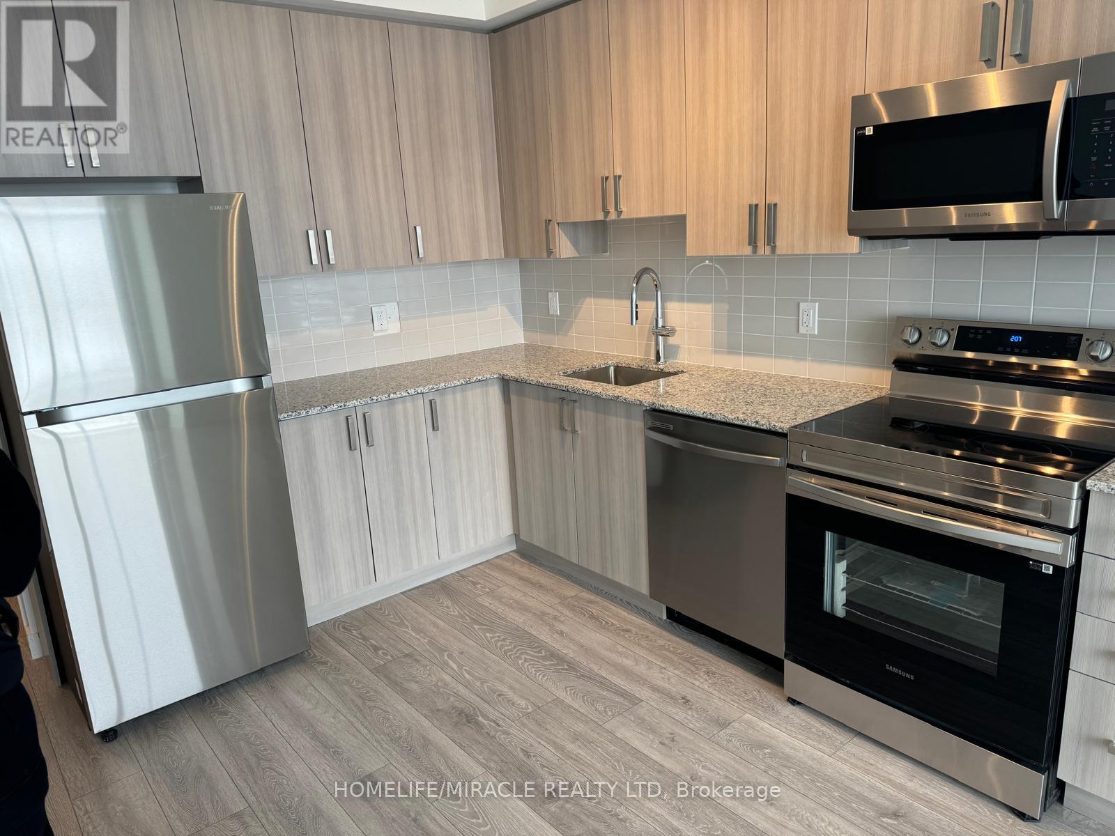 2110 - 1455 Celebration Drive, Pickering, Ontario  L1W 0C3 - Photo 8 - E12239416