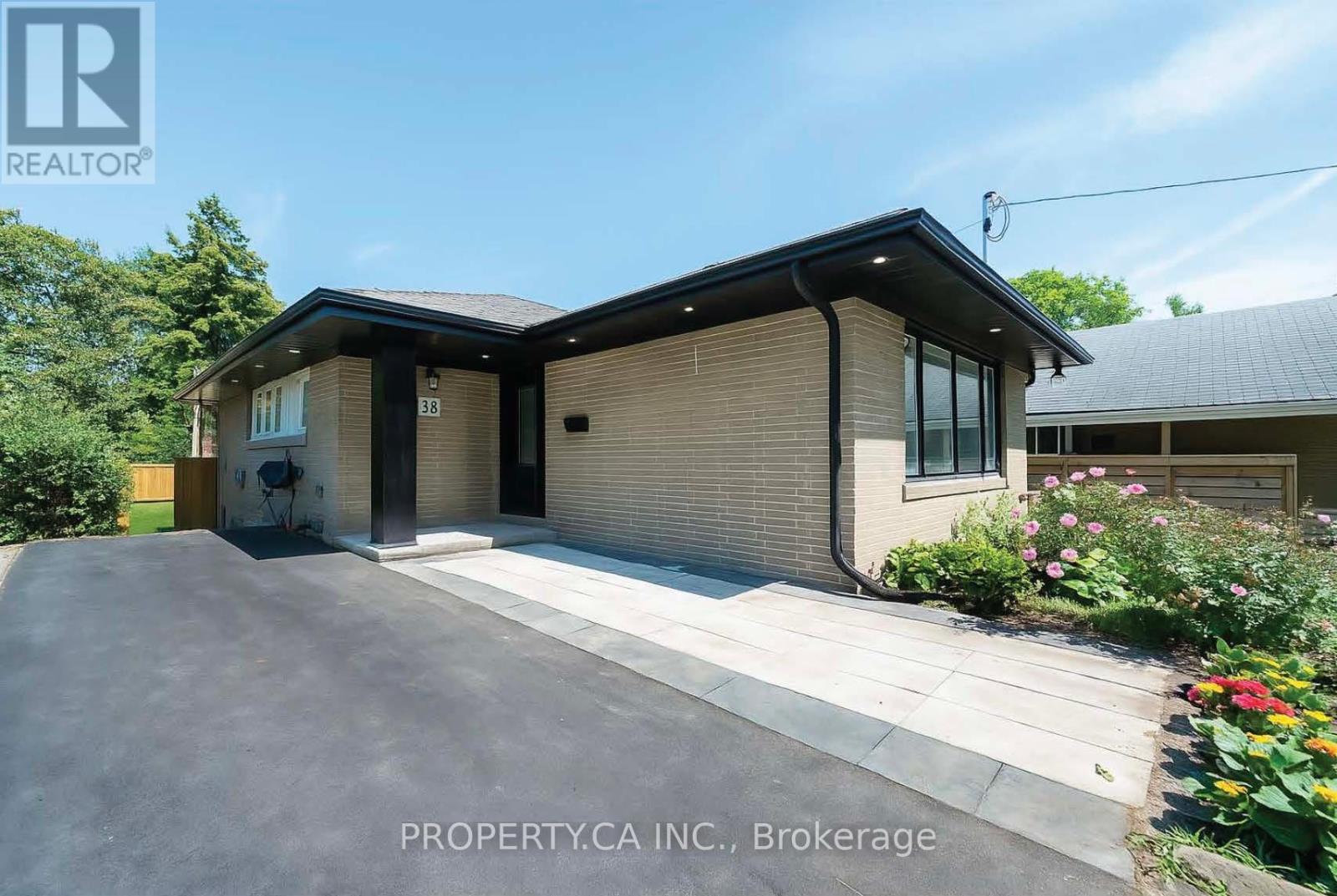 Property at 33 MOORECROFT CRESCENT image 2