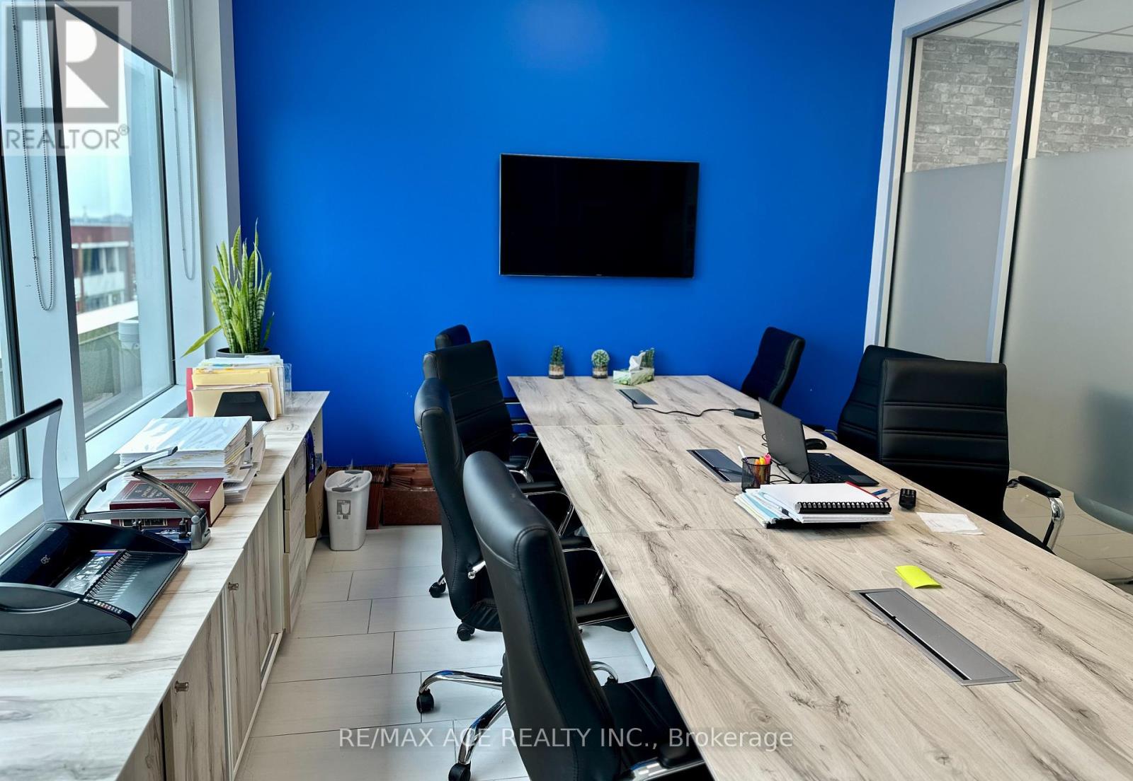 302 - 169 Enterprise Boulevard, Markham, Ontario  L6G 0E7 - Photo 5 - N12239482