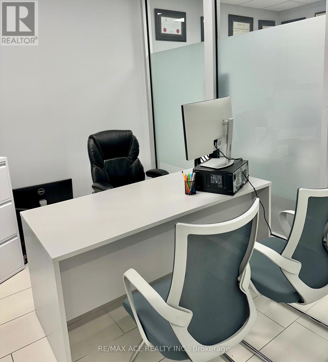 302 - 169 Enterprise Boulevard, Markham, Ontario  L6G 0E7 - Photo 7 - N12239482