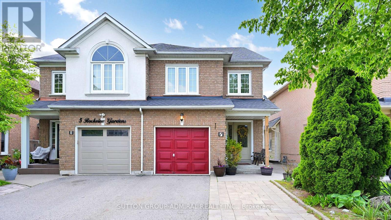 Property at 7 ROCKVIEW GARDENS image 1