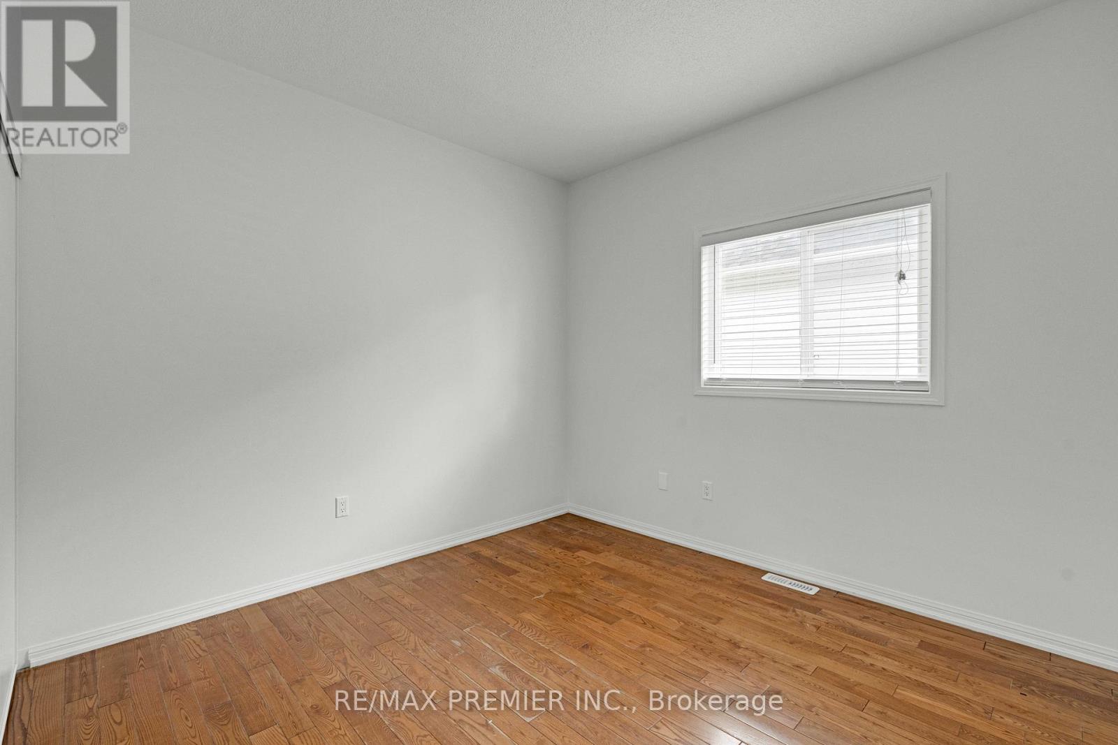 67 Meadowlark Boulevard, Wasaga Beach, Ontario  L9Z 3B3 - Photo 22 - S12239623
