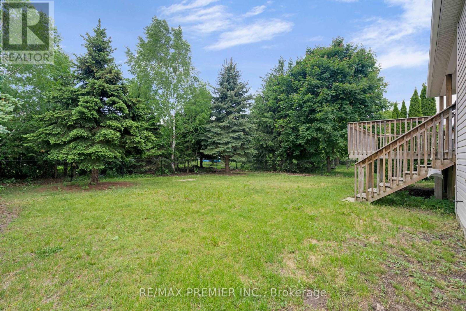 67 Meadowlark Boulevard, Wasaga Beach, Ontario  L9Z 3B3 - Photo 35 - S12239623